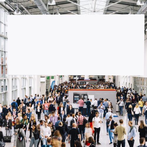 Jak zostać hostessą na targach? Poznaj 5 kroków do sukcesu w branży eventowej